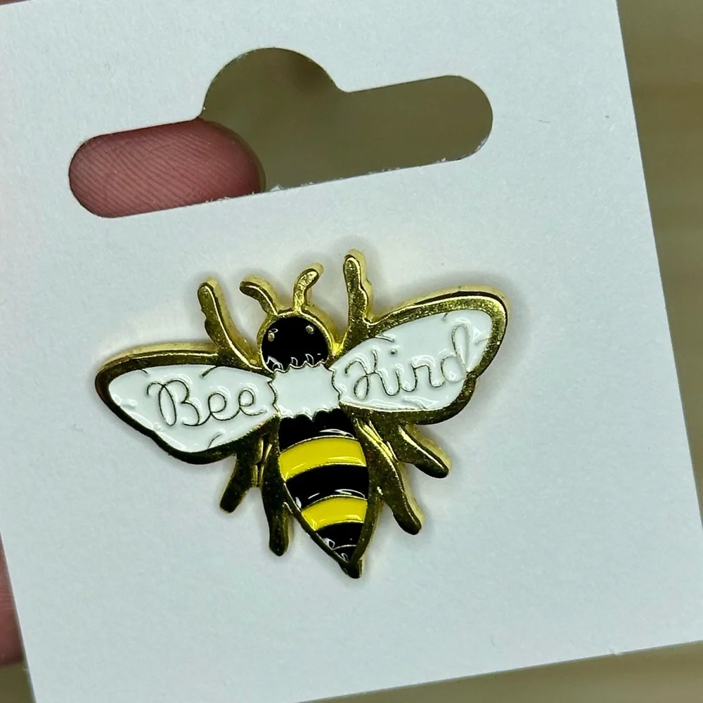 Bee Kind Pin - Picture 1 of 1